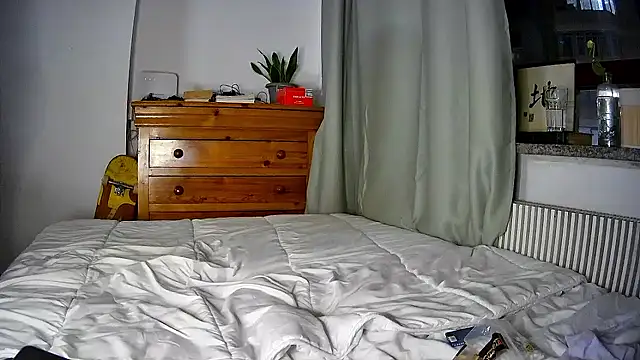 Gatitasalvaje123 online show from 12-04-25, 09:56