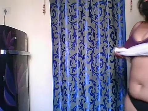 Mathi cam online show from 02-26-26, 05:28