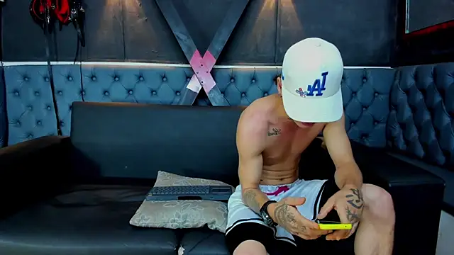 Snapshot of Kevinperlas chatting on 11-07-25, 03:50 Kevinperlas online show from 11-07-25, 03:50