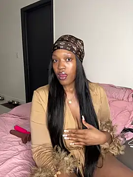 Snapshot of PrincessDreamm chatting on 11-19-25, 11:38 PrincessDreamm online show from 11-19-25, 11:38