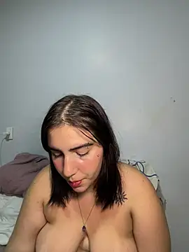 Snapshot of lele_inocente chatting on 05-03-26, 11:22 lele inocente online show from 05-03-26, 11:22