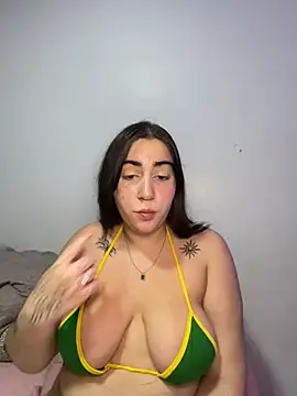 Snapshot of lele_inocente chatting on 06-29-26, 02:07 lele inocente online show from 06-29-26, 02:07
