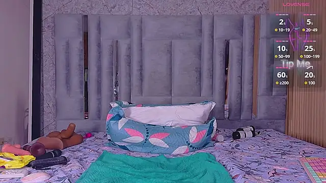 missfoster online show from 04-09-26, 06:19