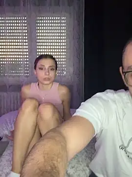 Snapshot of ares7ciao chatting on 11-17-25, 03:29 ares7ciao online show from 11-17-25, 03:29