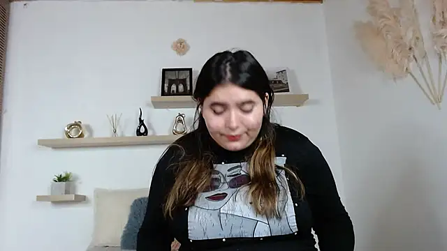 estrella gold online show from 12-23-25, 03:04