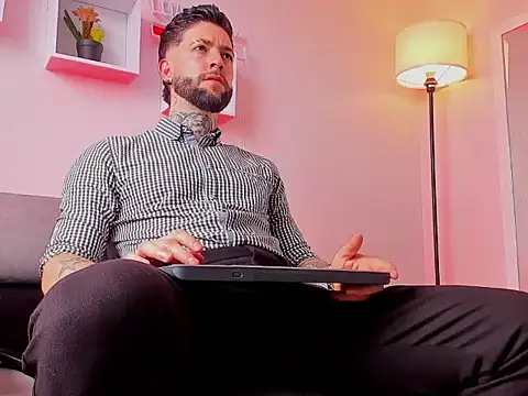 Supreme Alpha online show from 11-26-25, 07:37