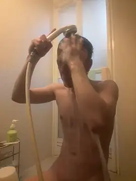 ippei0001 online show from 02-12-26, 09:48