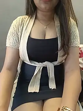 Snapshot of Nikkify chatting on 06-28-26, 06:14 Nikkify online show from 06-28-26, 06:14