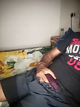 RubyEntity online show from 12-16-25, 01:49