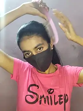 Snapshot of Thaper_Meera2 chatting on 05-22-26, 08:21 Thaper Meera2 online show from 05-22-26, 08:21