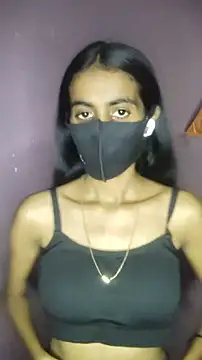 Snapshot of Thaper_Meera2 chatting on 05-24-26, 04:12 Thaper Meera2 online show from 05-24-26, 04:12