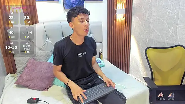 Elian Julian online show from 11-11-25, 01:27