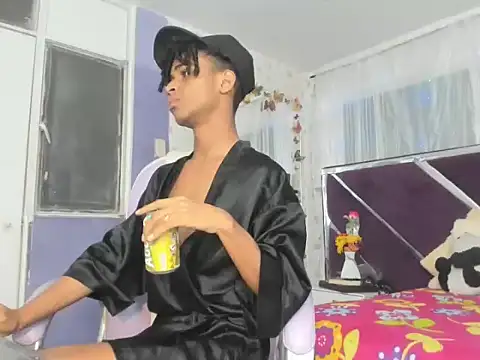 Santy bigcock 01 online show from 11-11-25, 03:28