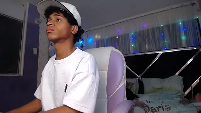 Santy bigcock 01 online show from 05-09-26, 04:28