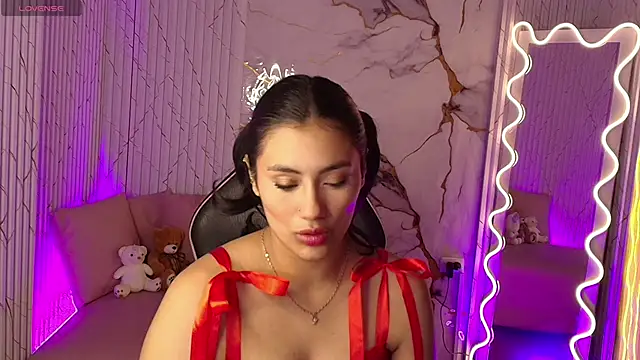 PEACHY TAY online show from 03-20-26, 11:48