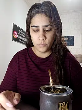 nahiarabiel33 online show from 05-15-26, 04:47