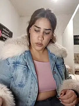 nahiarabiel33 online show from 05-28-26, 04:04