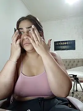 nahiarabiel33 online show from 05-29-26, 03:54
