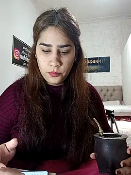 nahiarabiel33 online show from 06-23-26, 07:01