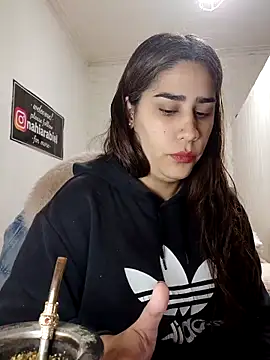 nahiarabiel33 online show from 06-30-26, 07:48