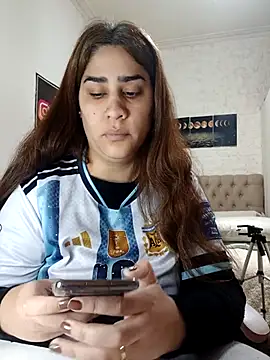 nahiarabiel33 online show from 07-04-26, 04:57