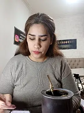 nahiarabiel33 online show from 07-31-26, 03:44