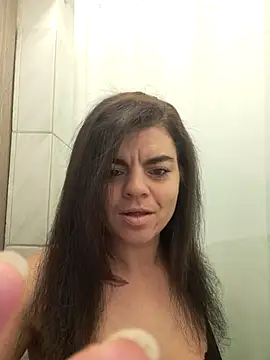 Snapshot of Cicumicus chatting on 11-12-25, 04:51 Cicumicus online show from 11-12-25, 04:51