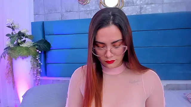 Snapshot of SaraAlvarezx chatting on 03-15-26, 03:45 SaraAlvarezx online show from 03-15-26, 03:45