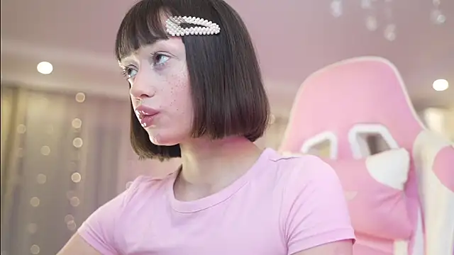 Bananalizzy online show from 12-01-25, 02:11