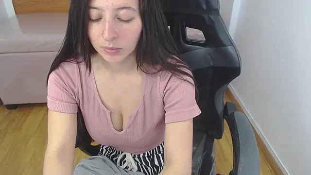 scarlett percy t online show from 02-11-26, 07:30