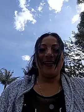 Snapshot of misshot_02 chatting on 02-09-26, 08:13 misshot 02 online show from 02-09-26, 08:13