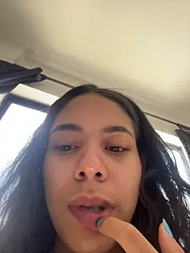 catee martinez online show from 11-07-25, 05:13