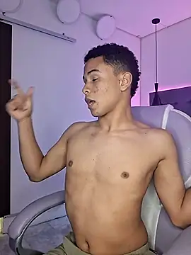 Liams18 online show from 11-13-25, 03:05