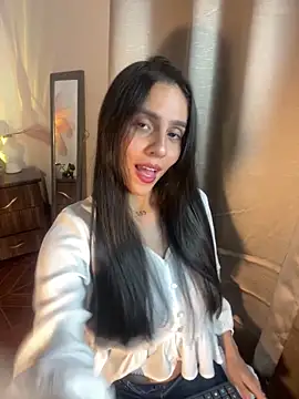 alisaa jhons1 online show from 04-22-26, 02:14