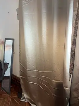 alisaa jhons1 online show from 04-26-26, 11:46