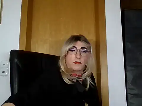 AgnesCross39 online show from 12-16-25, 05:45