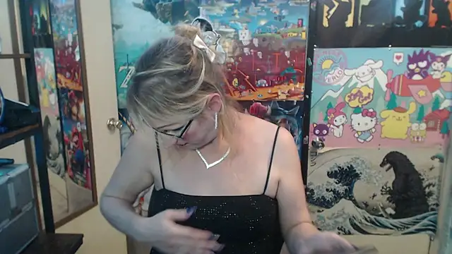 Savanah Banana  online show from 11-09-25, 10:41