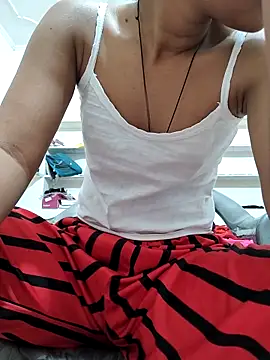 Isha kumari 69 online show from 02-18-26, 12:28