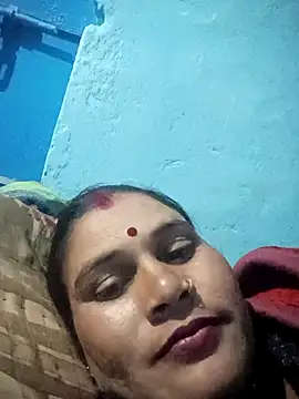 Snapshot of Chinki_pande chatting on 12-17-25, 04:13 Chinki pande online show from 12-17-25, 04:13