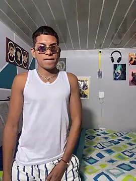 Mike and Rayan online show from 04-18-26, 03:32