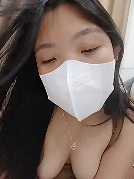 linh-xinh18 online show from 07-28-26, 04:39