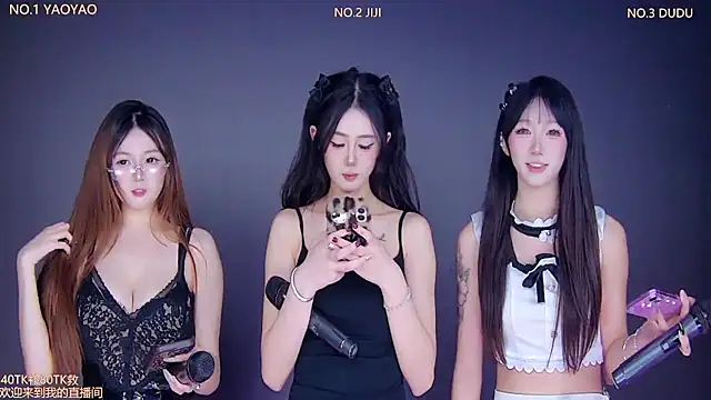 Snapshot of 88_Emeralds chatting on 11-08-25, 09:02 88 Emeralds online show from 11-08-25, 09:02