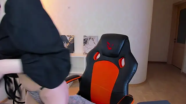 Twin kies online show from 02-22-26, 10:19