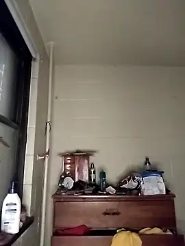 Snapshot of SITHANDRAH chatting on 11-14-25, 10:14 SITHANDRAH online show from 11-14-25, 10:14