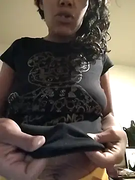 Snapshot of SITHANDRAH chatting on 11-24-25, 07:19 SITHANDRAH online show from 11-24-25, 07:19