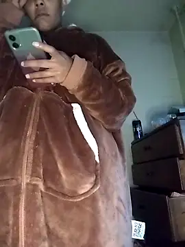 Snapshot of SITHANDRAH chatting on 12-18-25, 12:33 SITHANDRAH online show from 12-18-25, 12:33