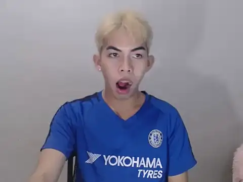 Urhotsilverboy online show from 05-21-26, 07:21