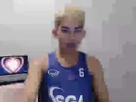 Urhotsilverboy online show from 05-27-26, 06:16
