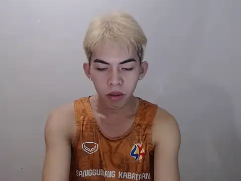 Urhotsilverboy online show from 05-29-26, 03:43