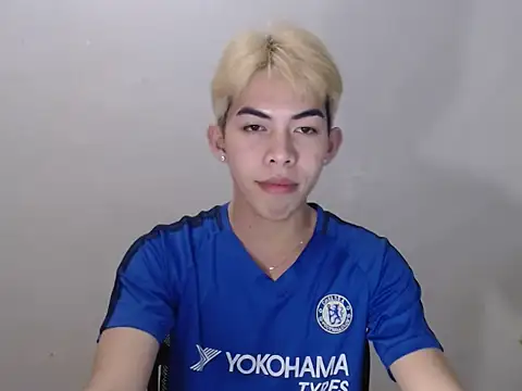 Urhotsilverboy online show from 06-09-26, 04:18